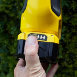 STANLEY FATMAX V20 18V Cordless Pole Hedge Trimmer 45cm (Sfmcph845M1-Gb) 17 STANLEY FATMAX V20 18V Cordless Pole Hedge Trimmer 45cm (Sfmcph845M1-Gb) -Garden Care Tools Deals Store 12882305 6204843590449106