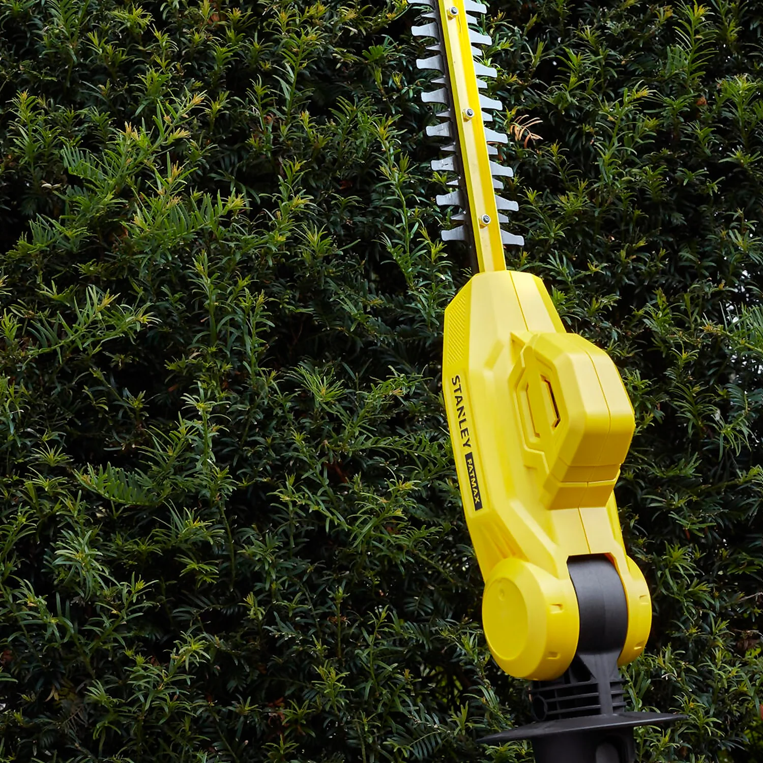 STANLEY FATMAX V20 18V Cordless Pole Hedge Trimmer 45cm (Sfmcph845M1-Gb) 7 STANLEY FATMAX V20 18V Cordless Pole Hedge Trimmer 45cm (Sfmcph845M1-Gb) - Image 7